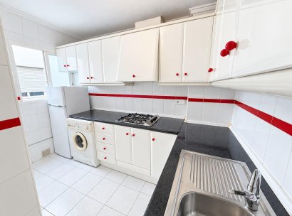 Appartement · Herverkoop - Torrevieja · Estacion de autobuses · Alicante · Spanje
