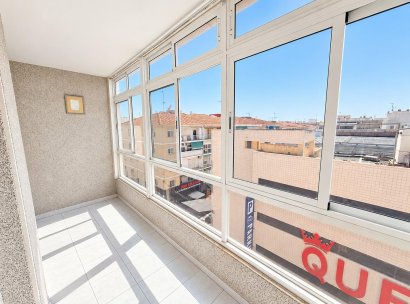 Appartement · Herverkoop - Torrevieja · Estacion de autobuses · Alicante · Spanje