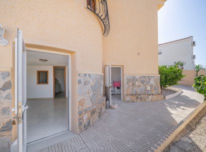Villa · Wiederverkauf - Ciudad Quesada - Rojales · Alicante · Spanien