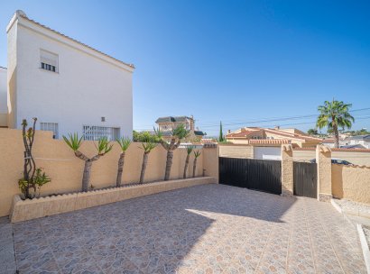 Villa · Wiederverkauf - Ciudad Quesada - Rojales · Alicante · Spanien