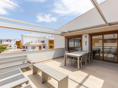 Appartement · Herverkoop - Torrevieja · Punta Prima · Alicante · Spanje