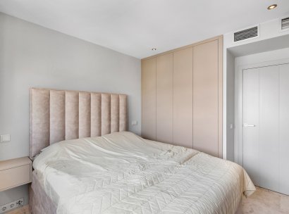 Appartement · Herverkoop - Torrevieja · Punta Prima · Alicante · Spanje