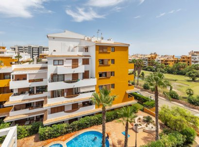 Appartement · Herverkoop - Torrevieja · Punta Prima · Alicante · Spanje