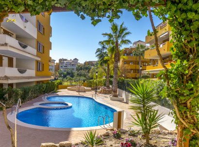 Appartement · Herverkoop - Torrevieja · Punta Prima · Alicante · Spanje