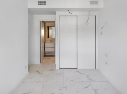 Appartement · Herverkoop - Torrevieja · Punta Prima · Alicante · Spanje