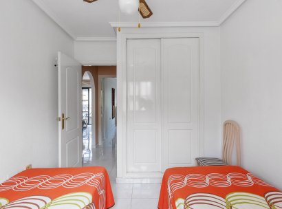 Appartement · Herverkoop - Torrevieja · Rocio del Mar · Alicante · Spanje