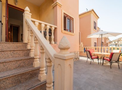 Villa · Herverkoop - Orihuela Costa · Playa Flamenca · Alicante · Spanje