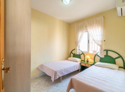 Villa · Herverkoop - Orihuela Costa · Playa Flamenca · Alicante · Spanje