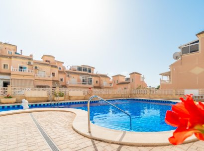 Villa · Herverkoop - Orihuela Costa · Playa Flamenca · Alicante · Spanje