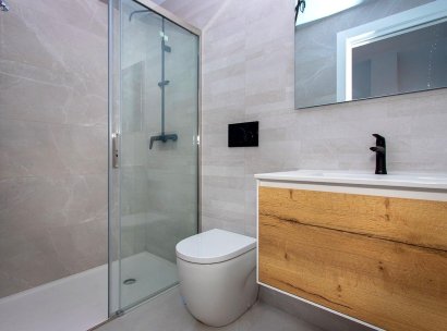Appartement · Herverkoop - Torrevieja · Playa del Cura · Alicante · Spanje