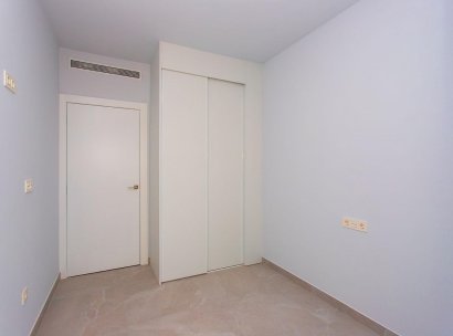 Appartement · Herverkoop - Torrevieja · Playa del Cura · Alicante · Spanje