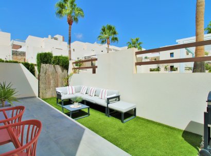 Villa · Herverkoop - Orihuela Costa · PAU 8 · Alicante · Spanje