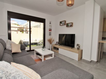 Villa · Herverkoop - Orihuela Costa · PAU 8 · Alicante · Spanje