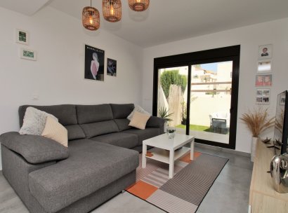Villa · Herverkoop - Orihuela Costa · PAU 8 · Alicante · Spanje