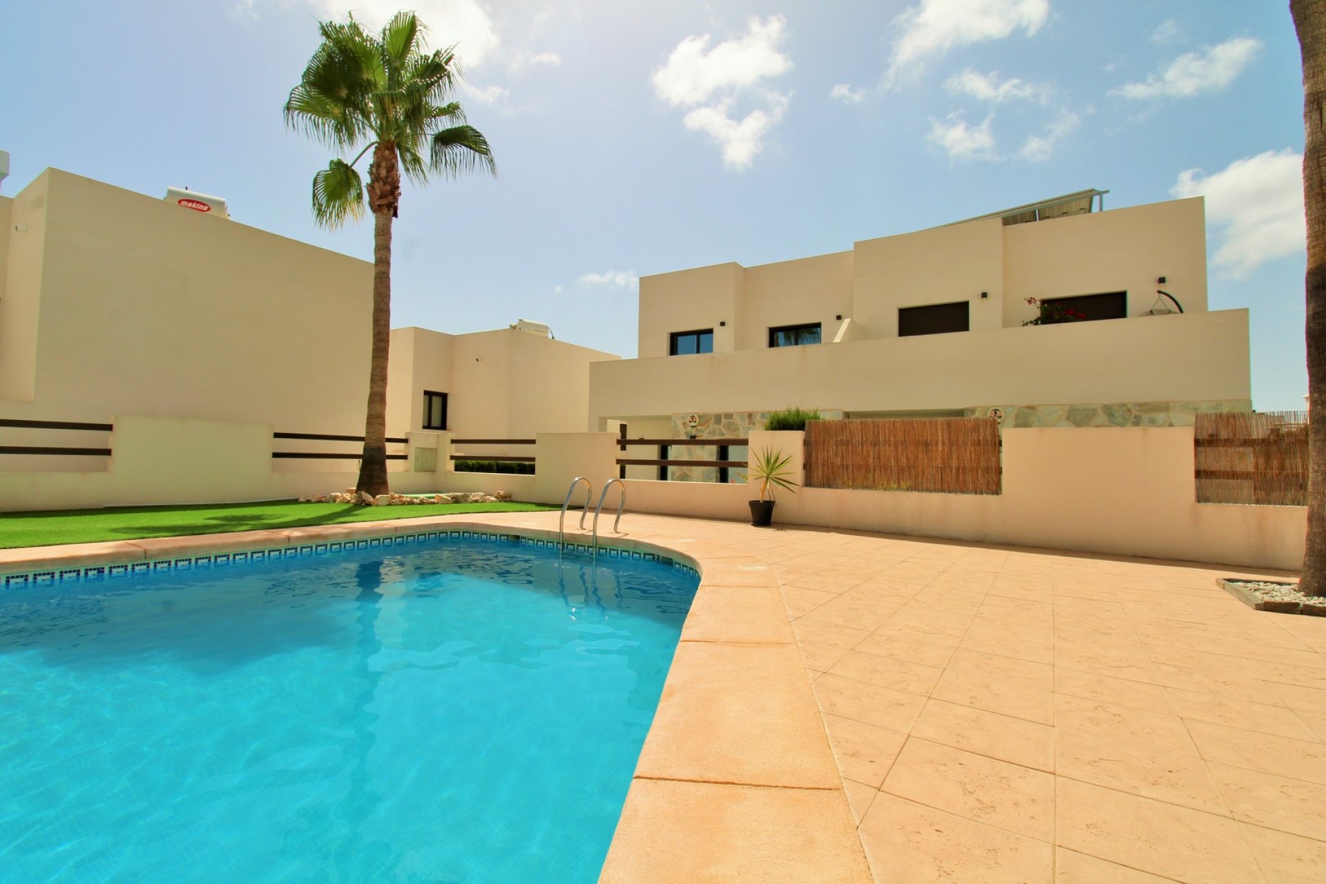 Herverkoop - Villa - Orihuela Costa