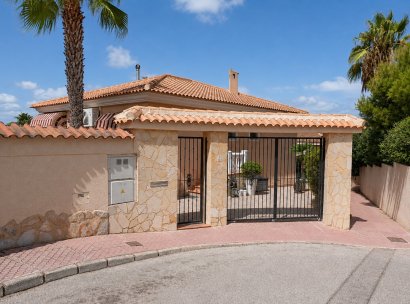 Villa · Återförsäljning - Rojales · Alicante · Spanien