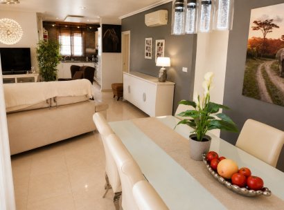 Villa · Återförsäljning - Rojales · Alicante · Spanien