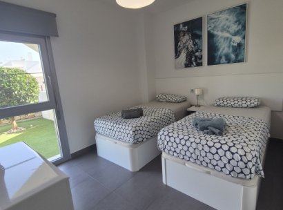 Bungalow · Herverkoop - Orihuela Costa · Vistabella Golf · Alicante · Spanje