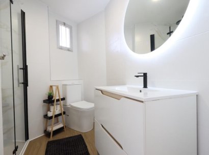 Appartement · Herverkoop - Orihuela Costa · La Zenia · Alicante · Spanje