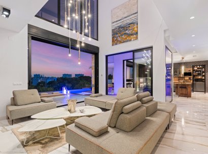 Independent villa · Återförsäljning - Las Colinas Golf Resort · Alicante · Spanien