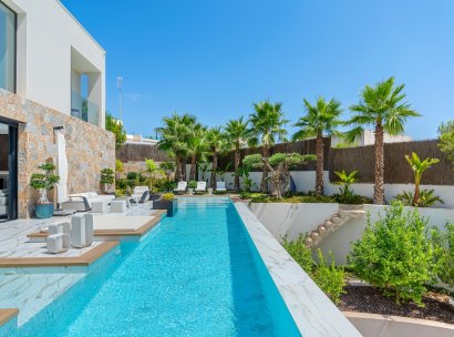 Independent villa · Återförsäljning - Las Colinas Golf Resort · Alicante · Spanien