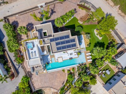 Independent villa · Återförsäljning - Las Colinas Golf Resort · Alicante · Spanien