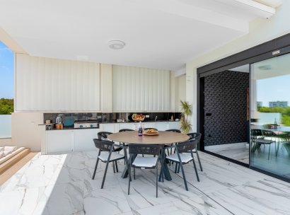 Independent villa · Återförsäljning - Las Colinas Golf Resort · Alicante · Spanien