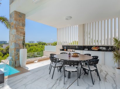 Independent villa · Återförsäljning - Las Colinas Golf Resort · Alicante · Spanien