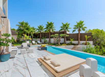 Independent villa · Återförsäljning - Las Colinas Golf Resort · Alicante · Spanien