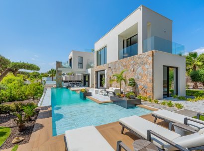 Independent villa · Återförsäljning - Las Colinas Golf Resort · Alicante · Spanien