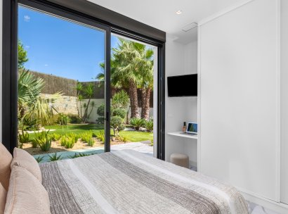 Independent villa · Återförsäljning - Las Colinas Golf Resort · Alicante · Spanien