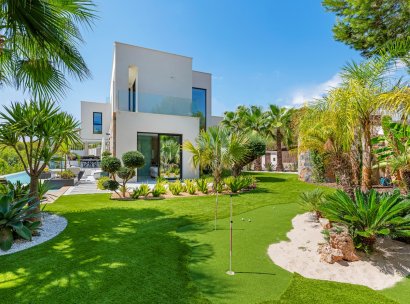 Independent villa · Återförsäljning - Las Colinas Golf Resort · Alicante · Spanien