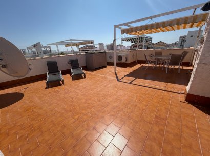 Appartement · Herverkoop - Orihuela · Entre Naranjos Vistabella · Alicante · Spanje