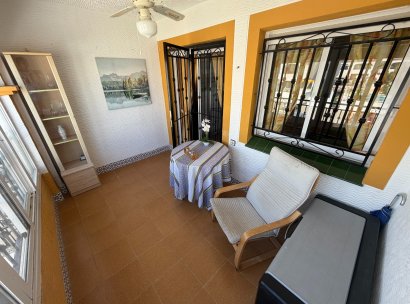 Appartement · Herverkoop - Orihuela · Entre Naranjos Vistabella · Alicante · Spanje