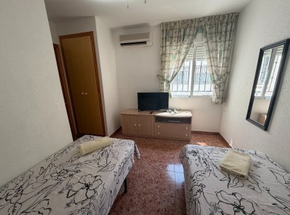 Appartement · Herverkoop - Orihuela · Entre Naranjos Vistabella · Alicante · Spanje