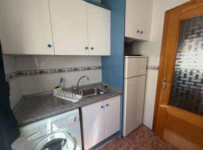 Appartement · Herverkoop - Orihuela · Entre Naranjos Vistabella · Alicante · Spanje