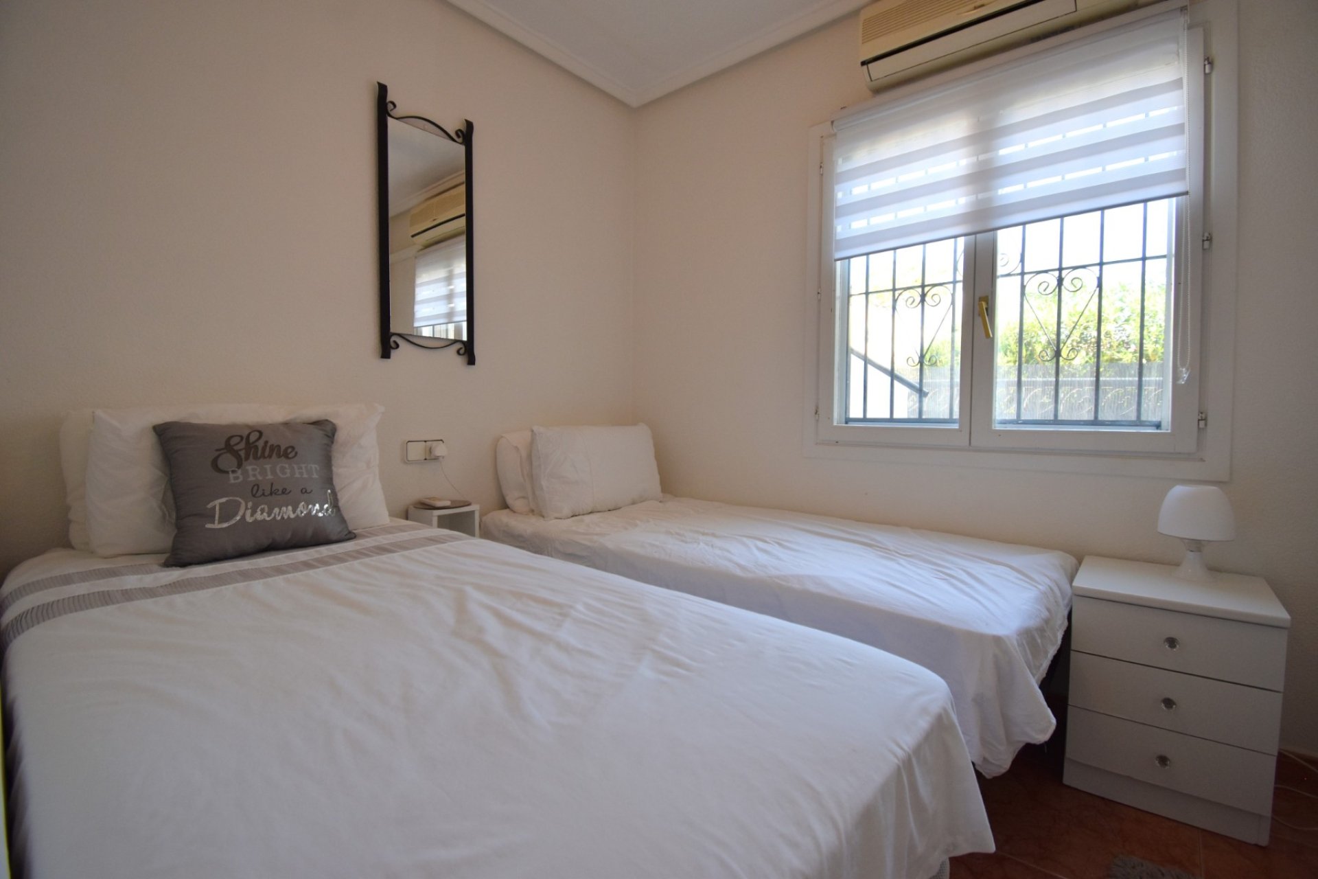Återförsäljning - Villa - Orihuela Costa