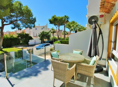 Villa · Wiederverkauf - Orihuela Costa · Villamartín · Alicante · Spanien