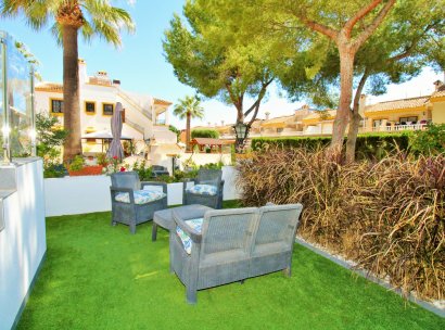 Villa · Wiederverkauf - Orihuela Costa · Villamartín · Alicante · Spanien