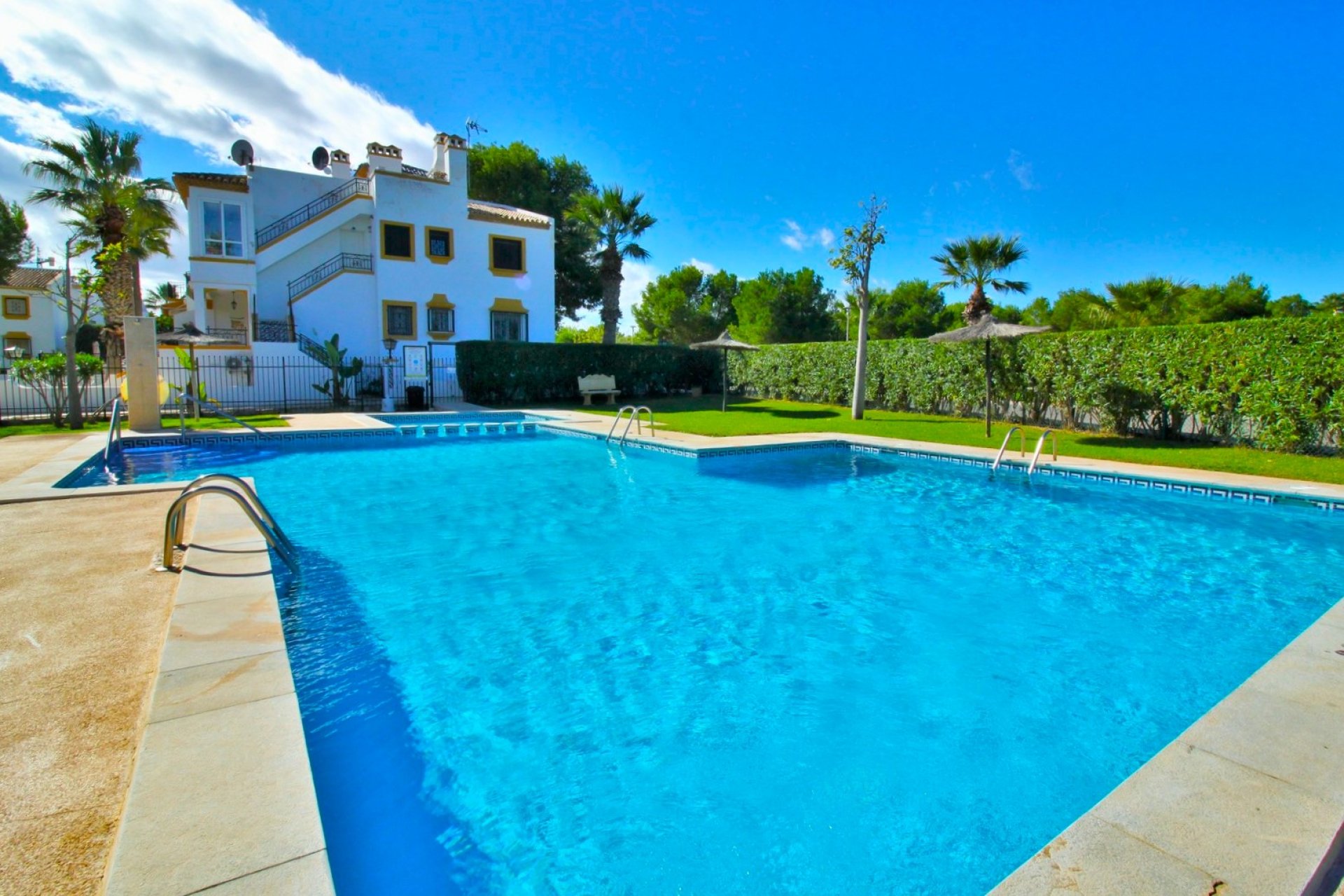 Herverkoop - Villa - Orihuela Costa