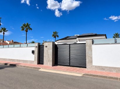 Villa · Återförsäljning - Ciudad Quesada · Alicante · Spanien
