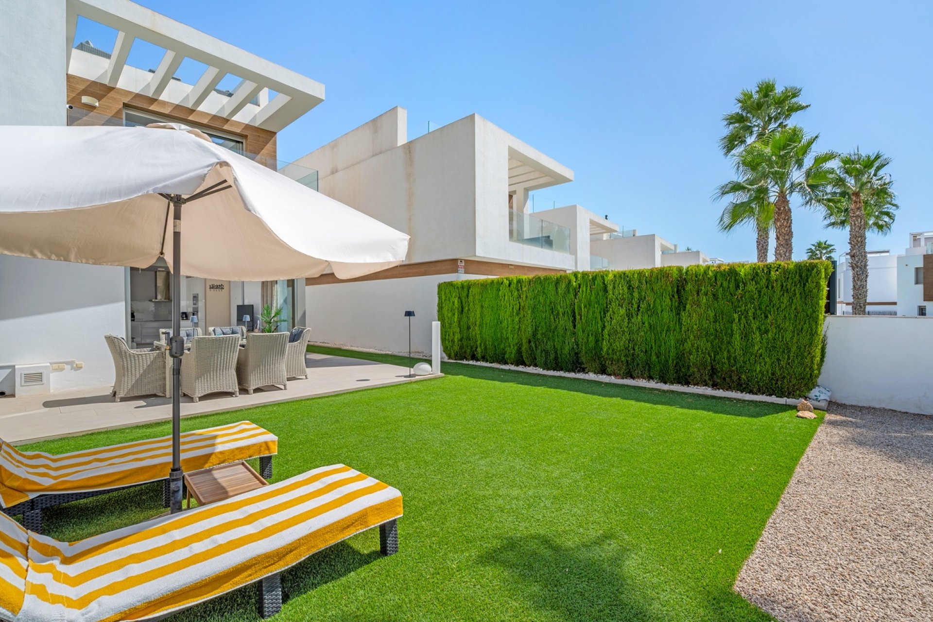 Resale - House - Orihuela Costa