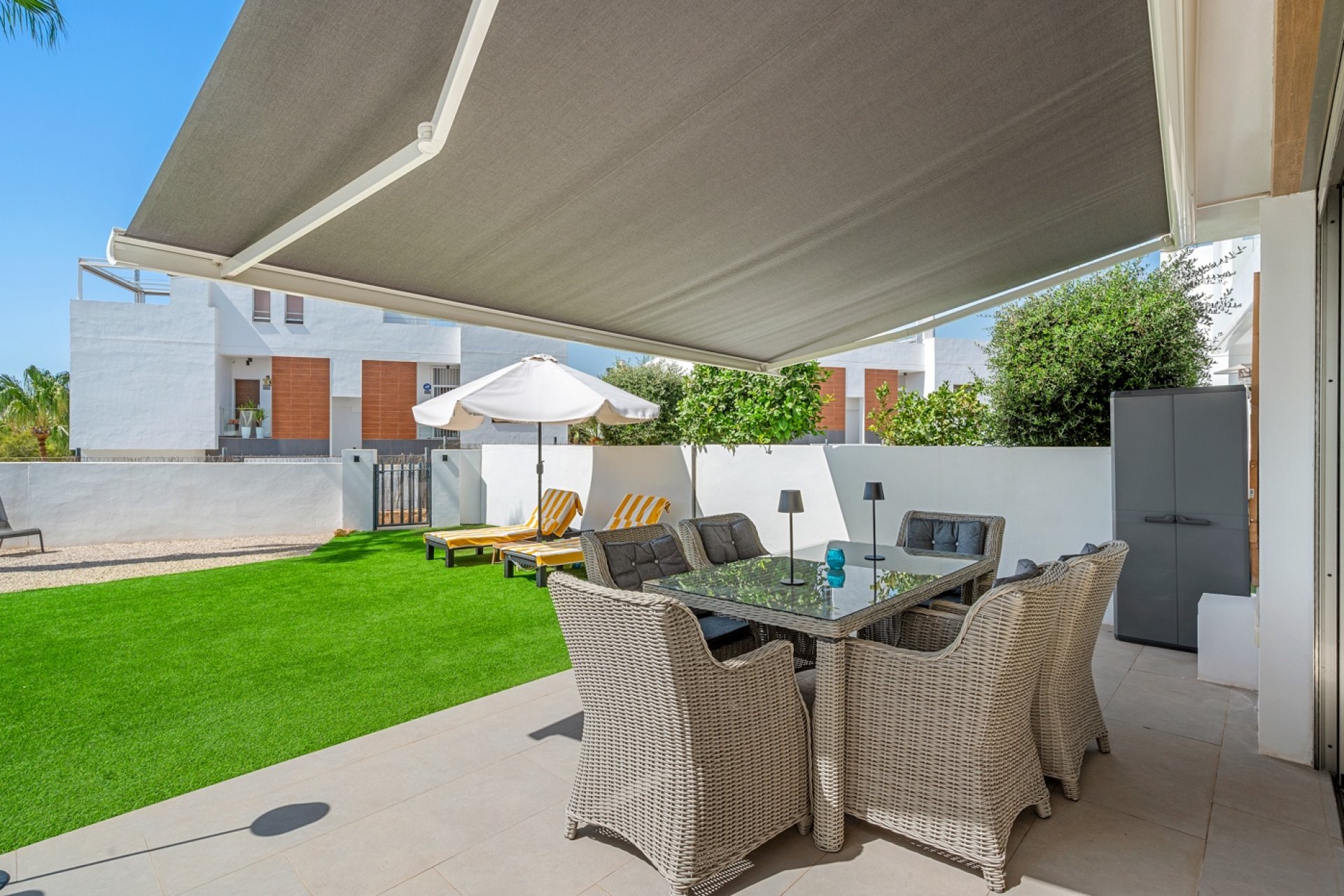 Resale - House - Orihuela Costa