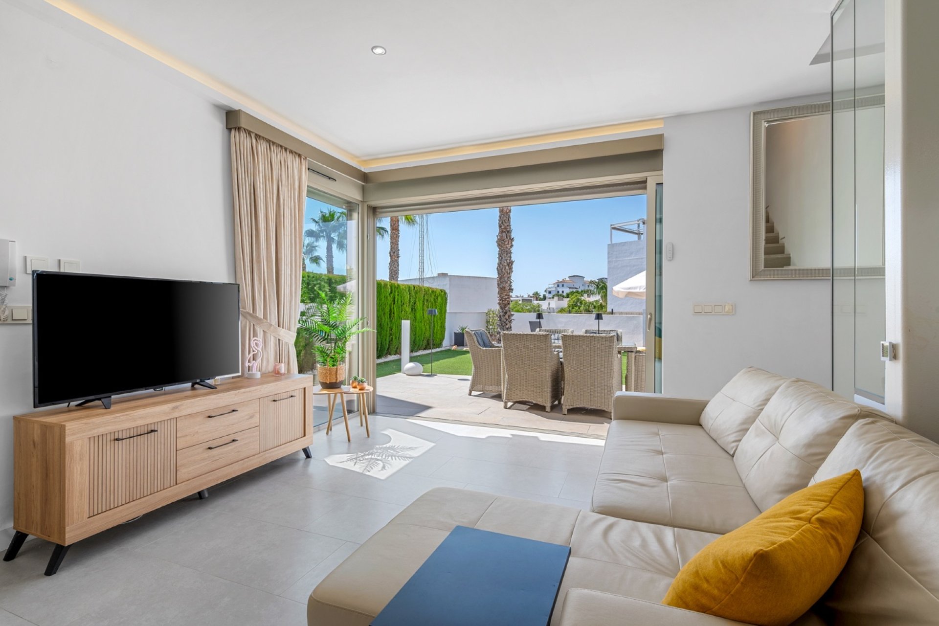 Resale - House - Orihuela Costa