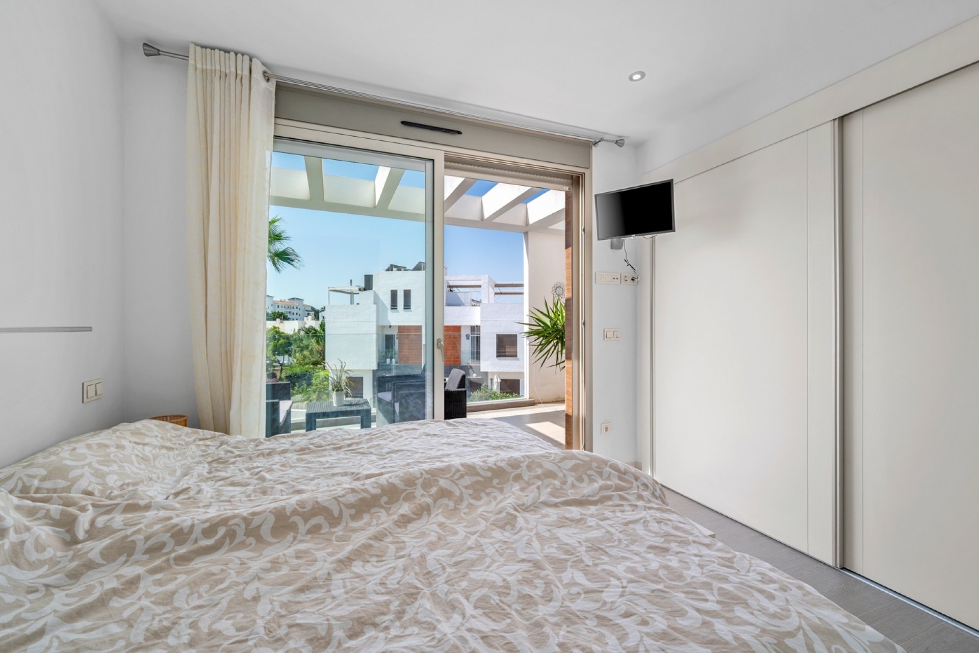 Resale - House - Orihuela Costa