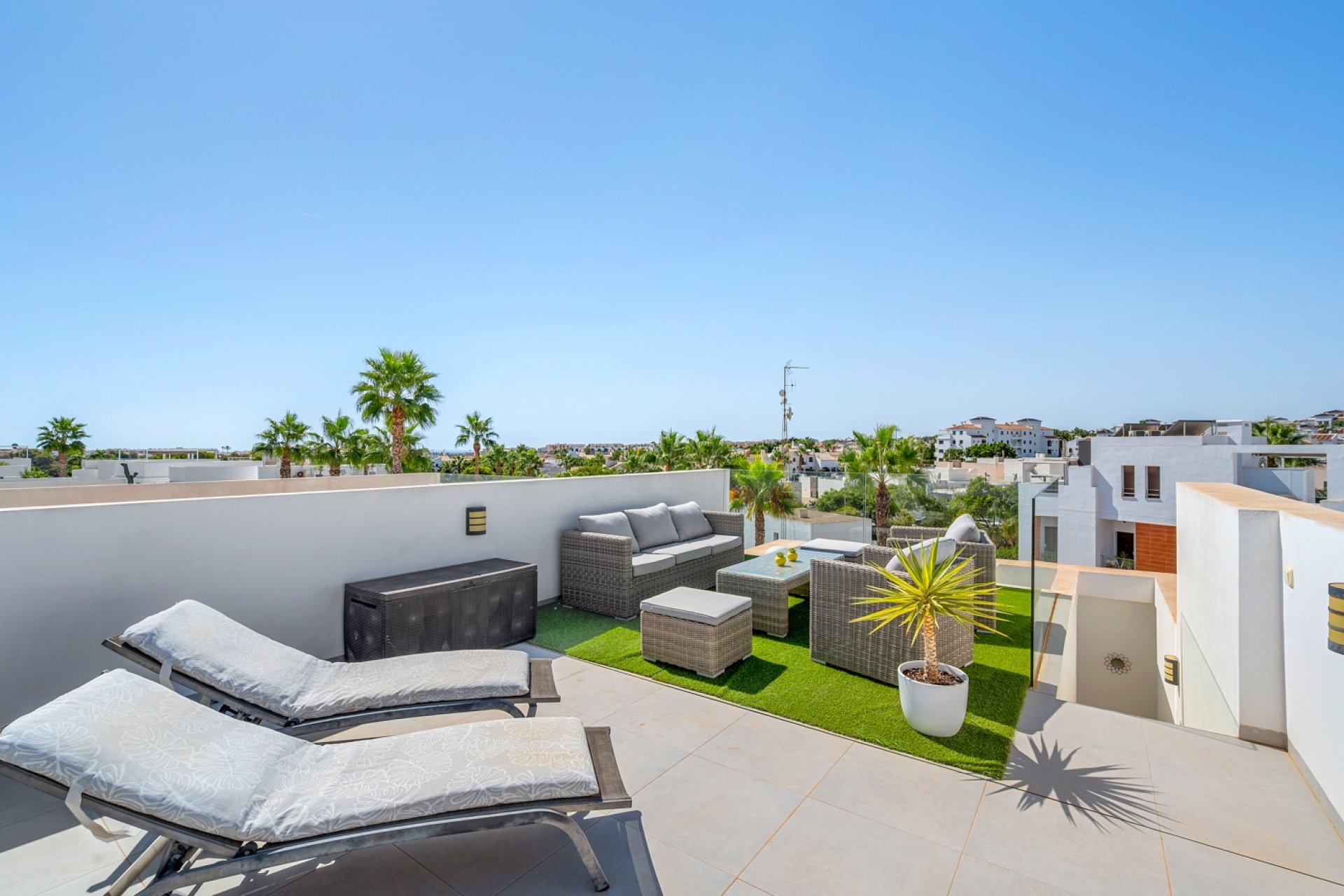 Resale - House - Orihuela Costa