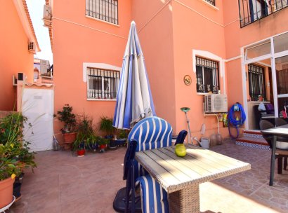 Appartement · Herverkoop - Orihuela Costa · Playa Flamenca · Alicante · Spanje