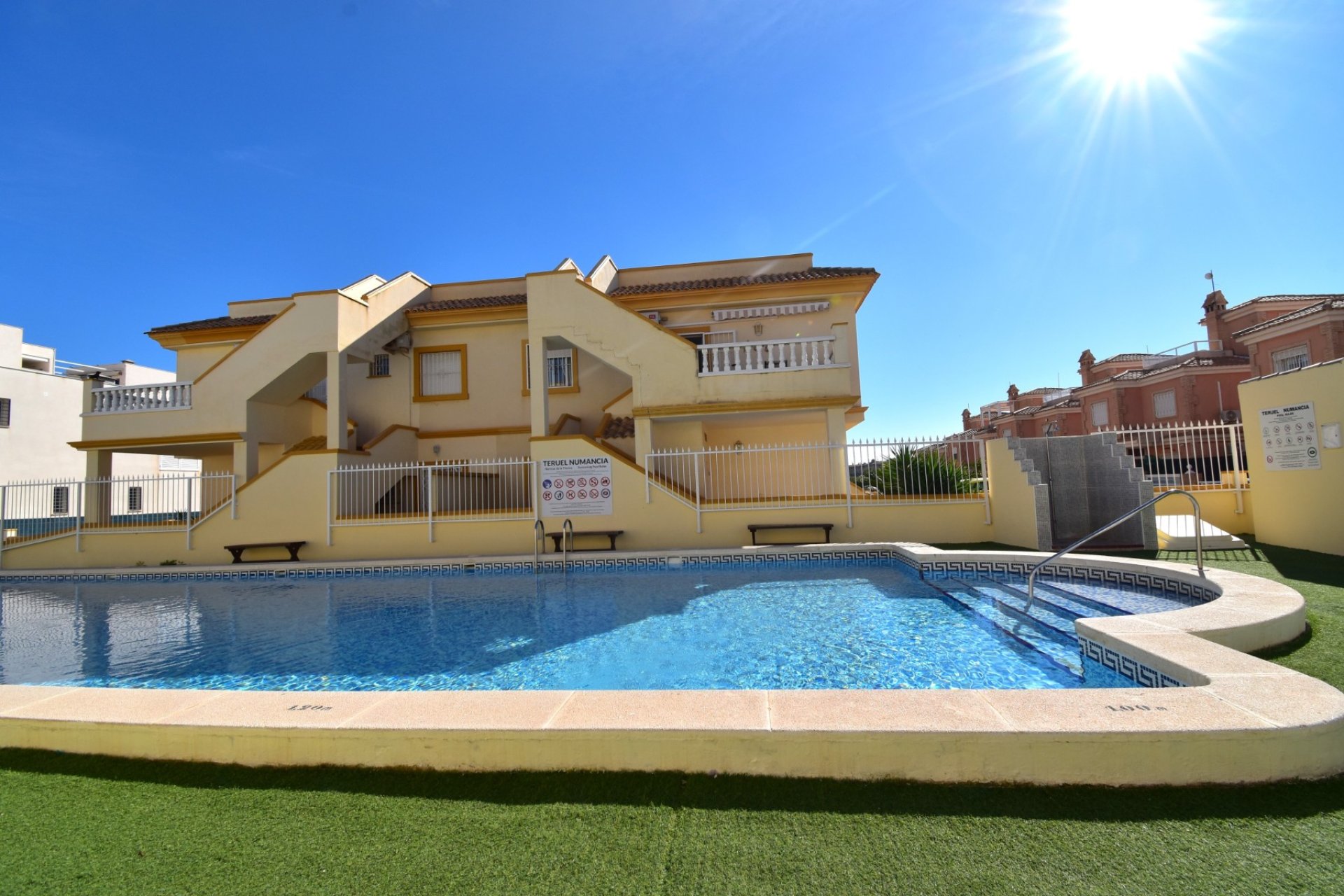 Herverkoop - Villa - Orihuela Costa