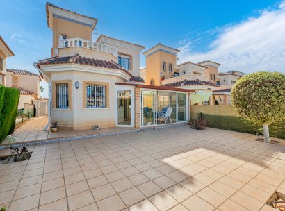 Villa · Herverkoop - Guardamar del Segura · Alicante · Spanje
