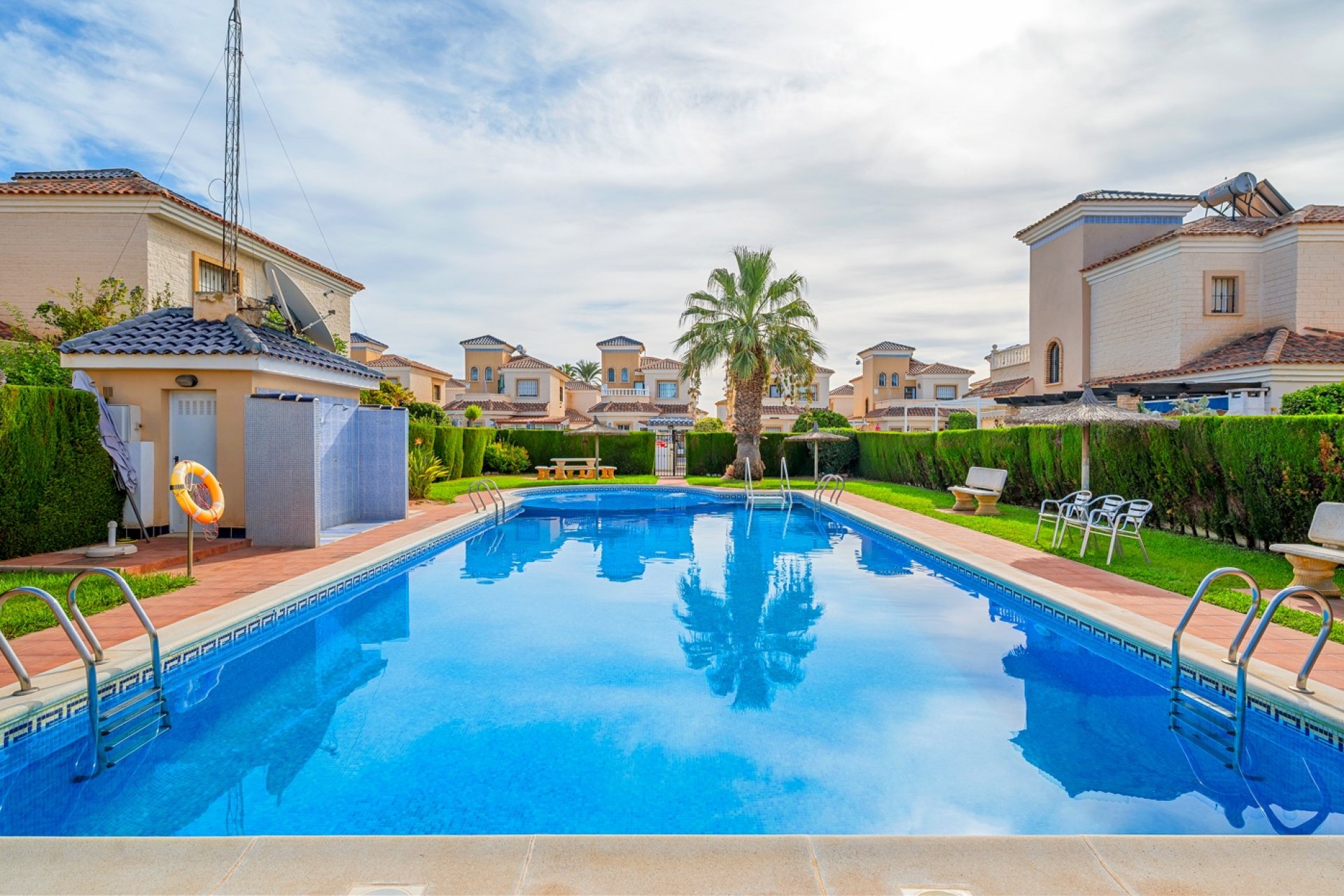 Herverkoop - Villa - Guardamar del Segura